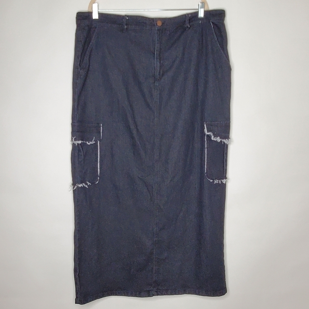 Cargo Pocket Jean Maxi Skirt 3X Black Wash Stretch Denim Midi Goth Distressed